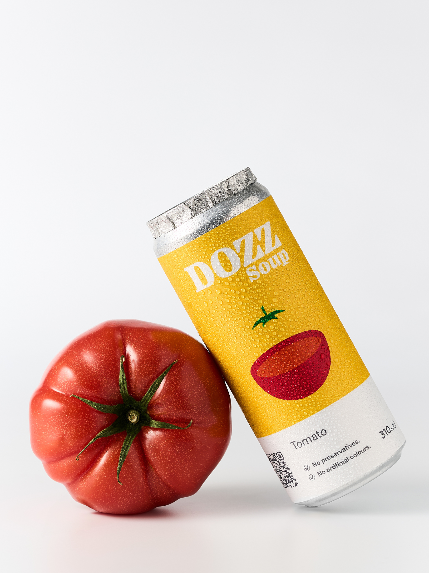 Supă de roșii DOZZ la doză de 310ml, o opțiune sănătoasă și naturală, bogată în fibre, preparată fără conservanți și fără coloranți artificiali.